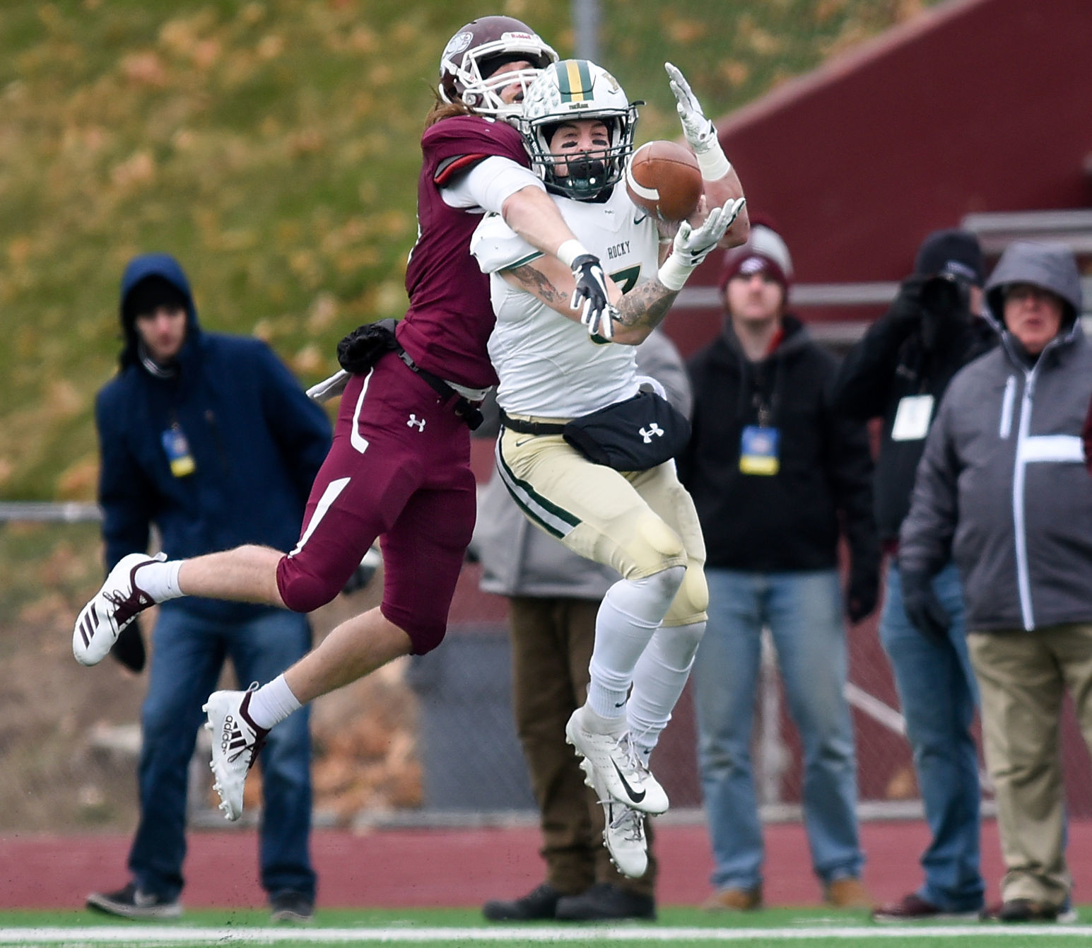 Football Rocky Mountain at Morningside